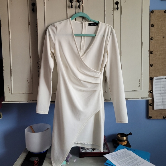 Dress - Picture 5 of 5